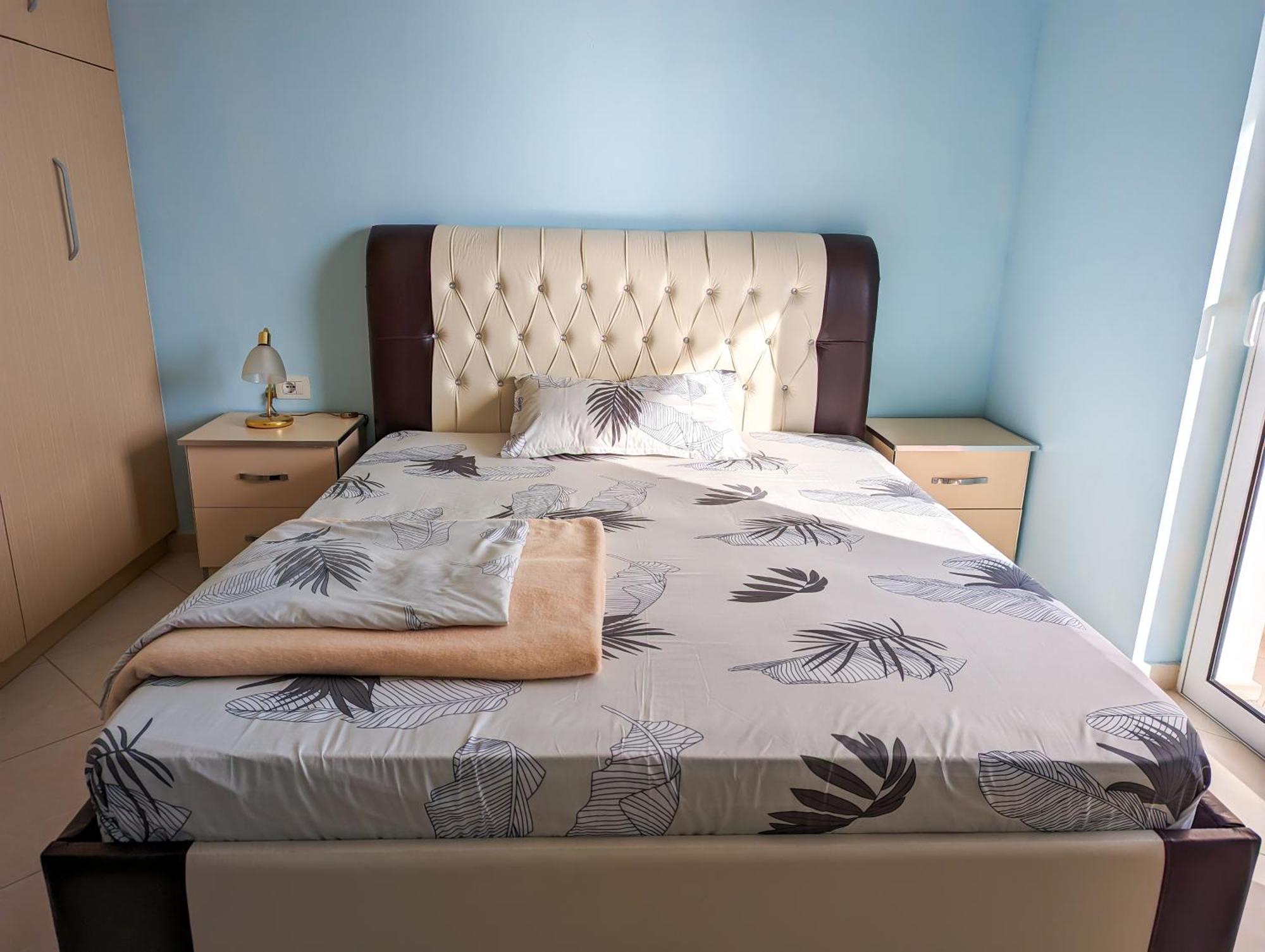 Sarah'S Apartments - 5 Min Walk To Beaches & Boulevard - Big Balcony! Sarandë Buitenkant foto