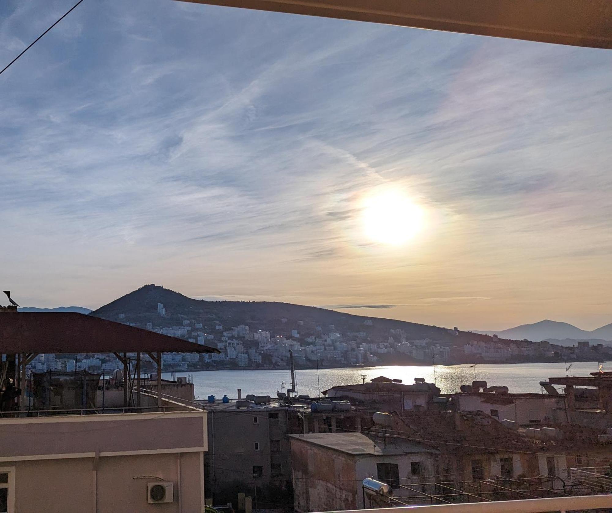 Sarah'S Apartments - 5 Min Walk To Beaches & Boulevard - Big Balcony! Sarandë Buitenkant foto